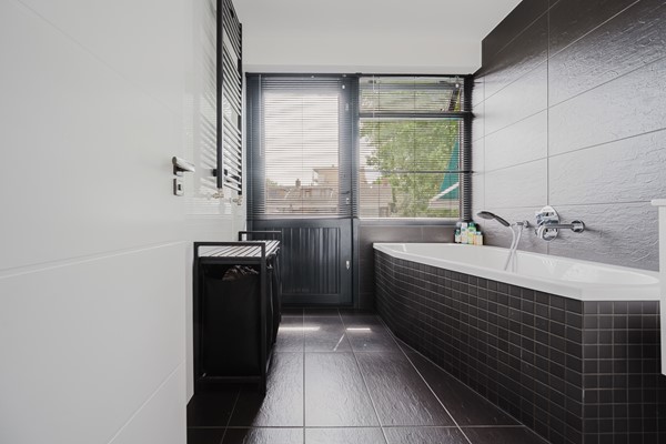 Medium property photo - A.M. de Jongstraat 67, 3202 AC Spijkenisse
